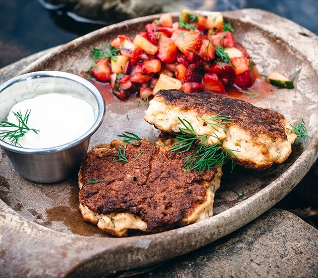 Salmon Fish Cakes with Garlicky Mayo & Strawberry Salsa